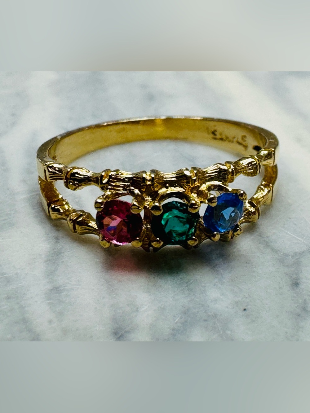 Vintage Gold Plated 3 Stone CZ Sample Ring Size 7 Birthstone - Picture 2 of 14